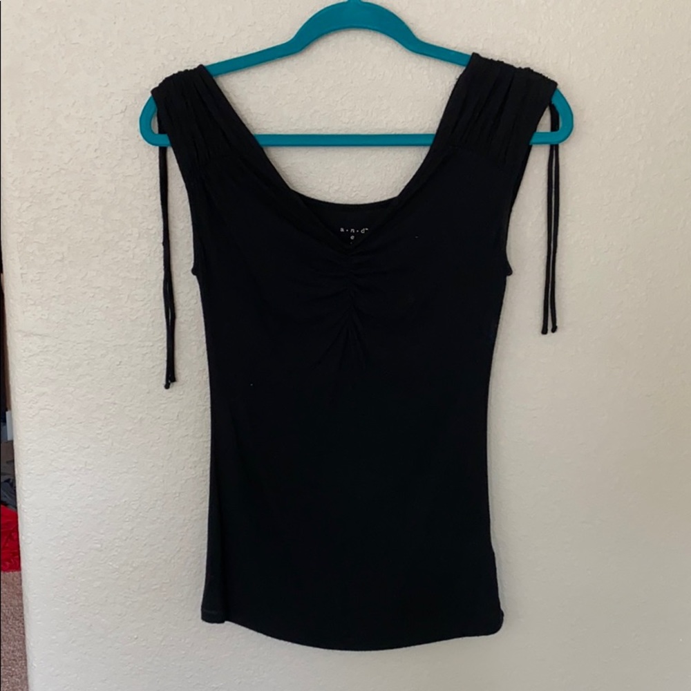 Short sleeve shirt